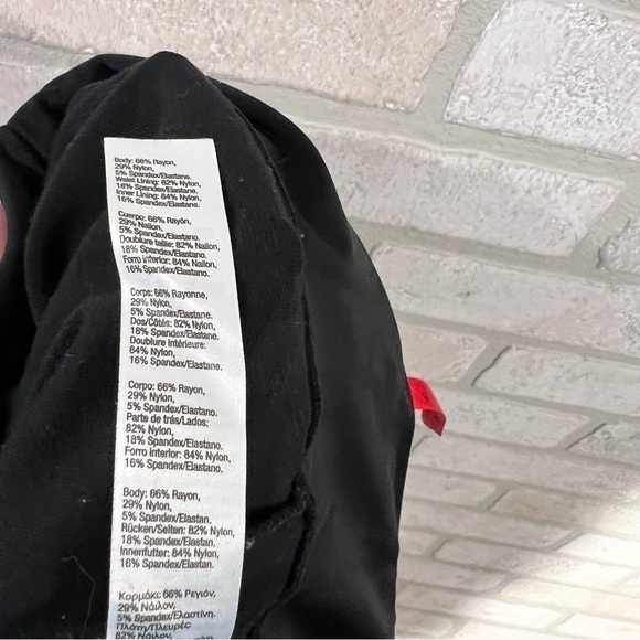 SPANX Ready to Wow Black Leggings with Snakeskin Print on Sides Size L - Picture 11 of 12